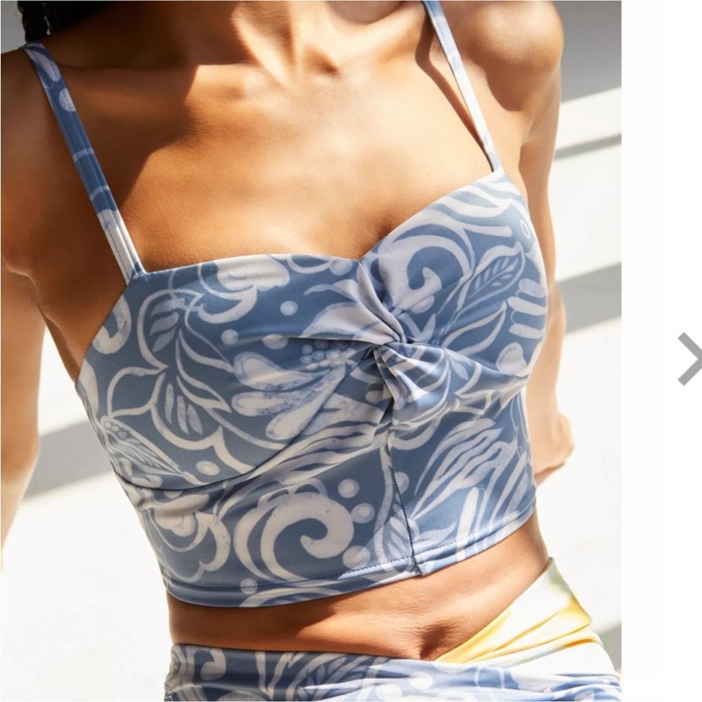 FP Movement by Free People Women's Double Take Blue White Floral Crop Top Small
